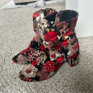 Steve Madden floral bootie